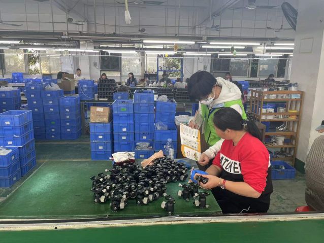 三鄉(xiāng)鎮(zhèn)開展“加強(qiáng)禁毒宣傳， 共創(chuàng)無毒企業(yè)”活動照片3.jpg